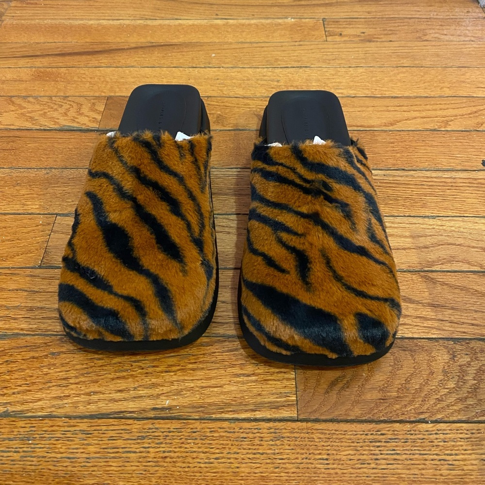 Charles and Keith Mule. Animal Print. Size 40